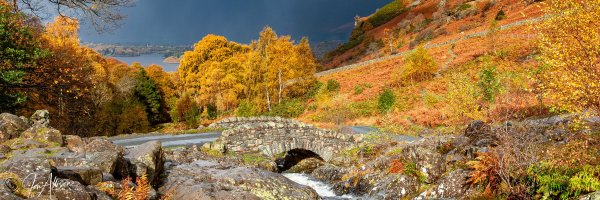 Ashness Bridge in autumn, shown here in the full panoramic version, perfectly illustrates the beauty of this popular location at this time of year.